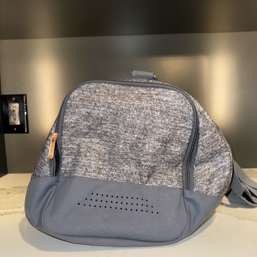 Adidas Duffel Bag - Picture 4 of 6